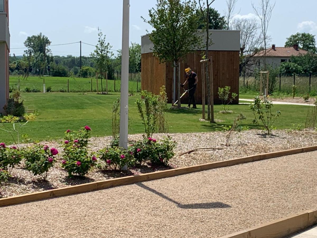 Aparthotel Domitys Les Cepages Gaillac Exterior foto
